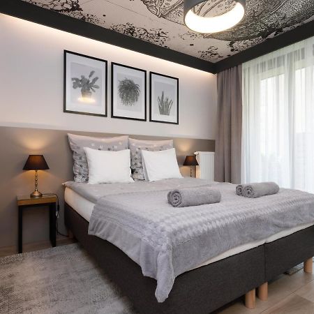 Jacuzzi Apartments Krasków Εξωτερικό φωτογραφία