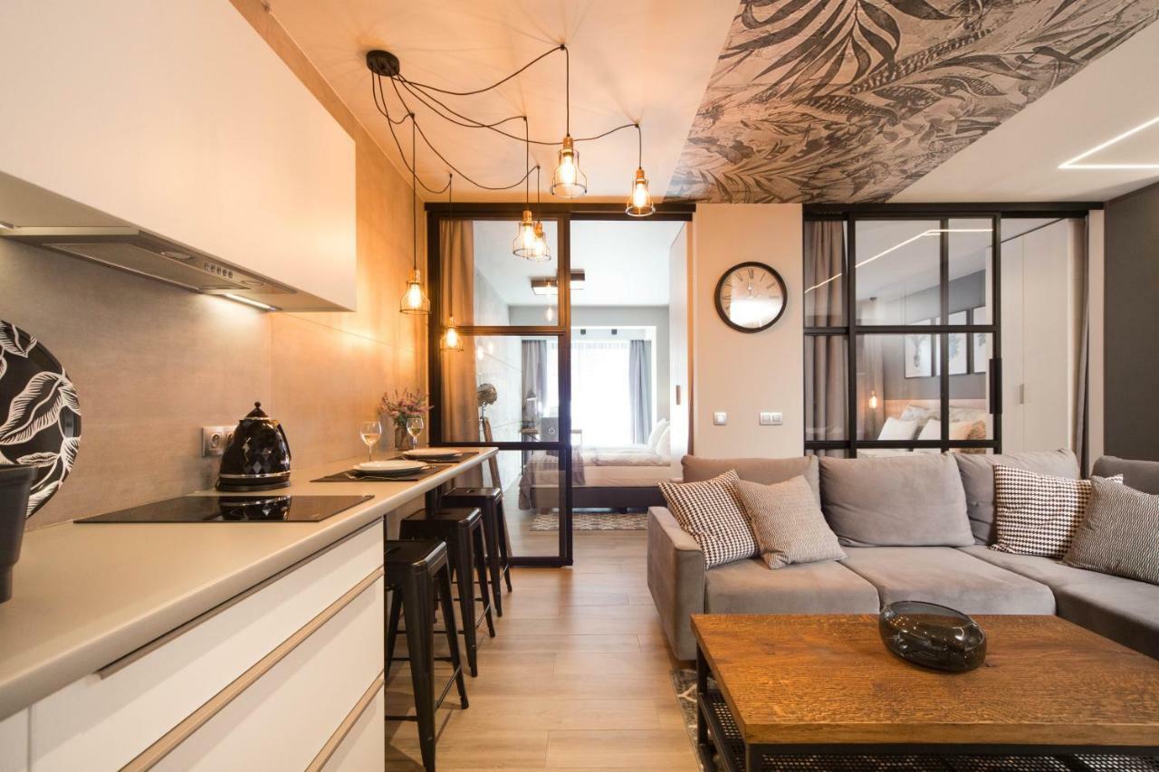 Jacuzzi Apartments Krasków Εξωτερικό φωτογραφία