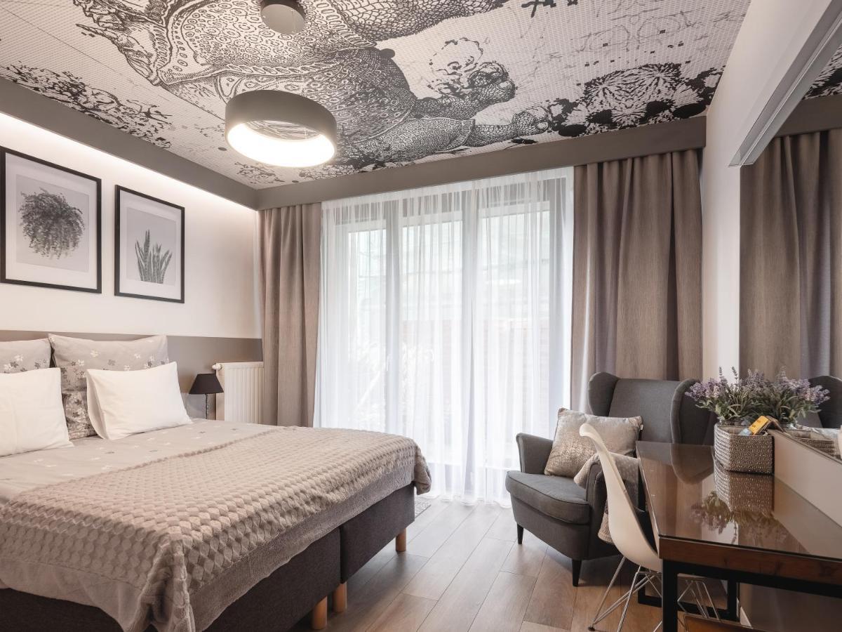 Jacuzzi Apartments Krasków Εξωτερικό φωτογραφία