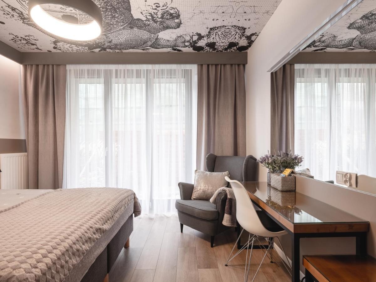 Jacuzzi Apartments Krasków Εξωτερικό φωτογραφία