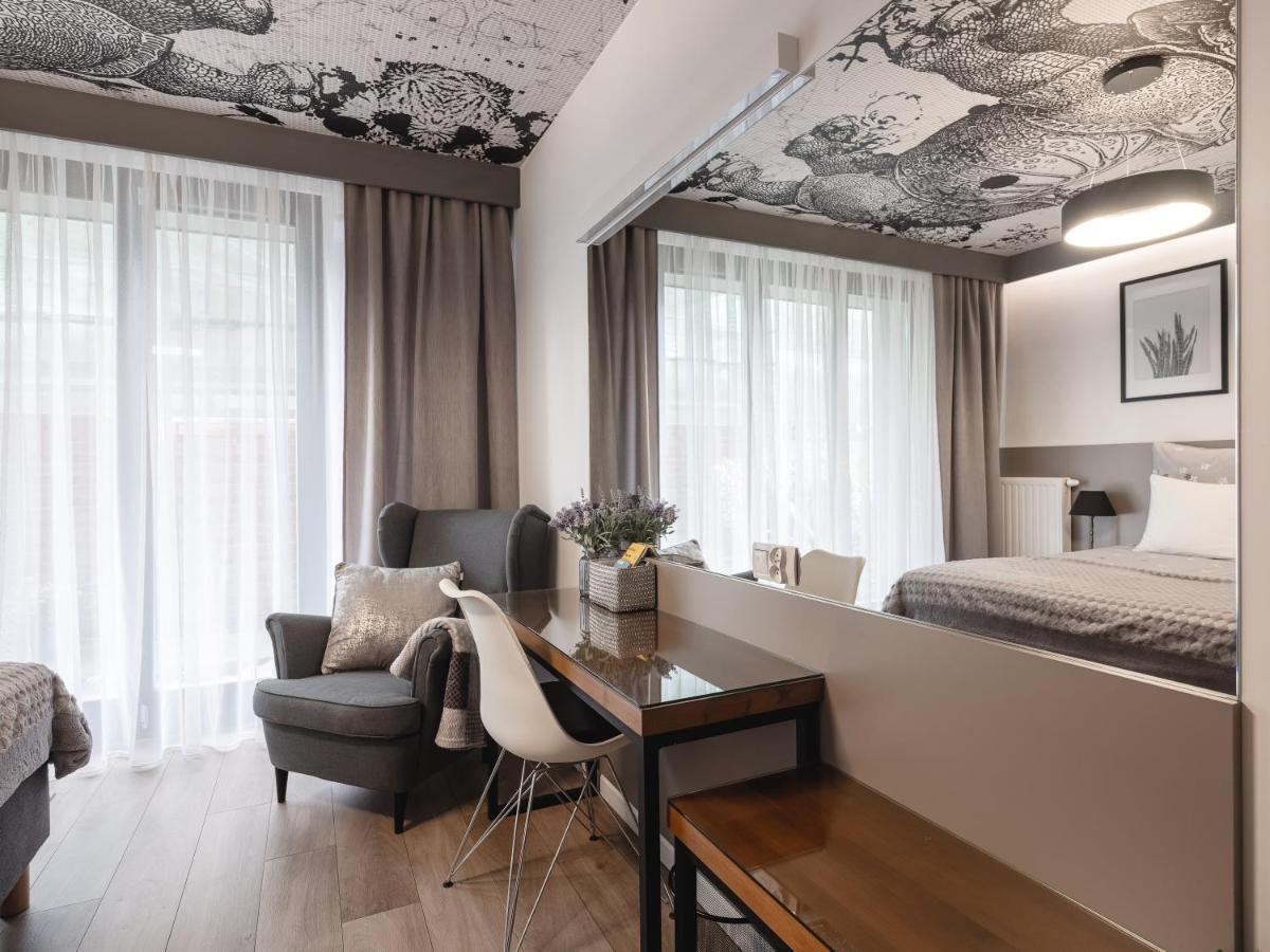 Jacuzzi Apartments Krasków Εξωτερικό φωτογραφία
